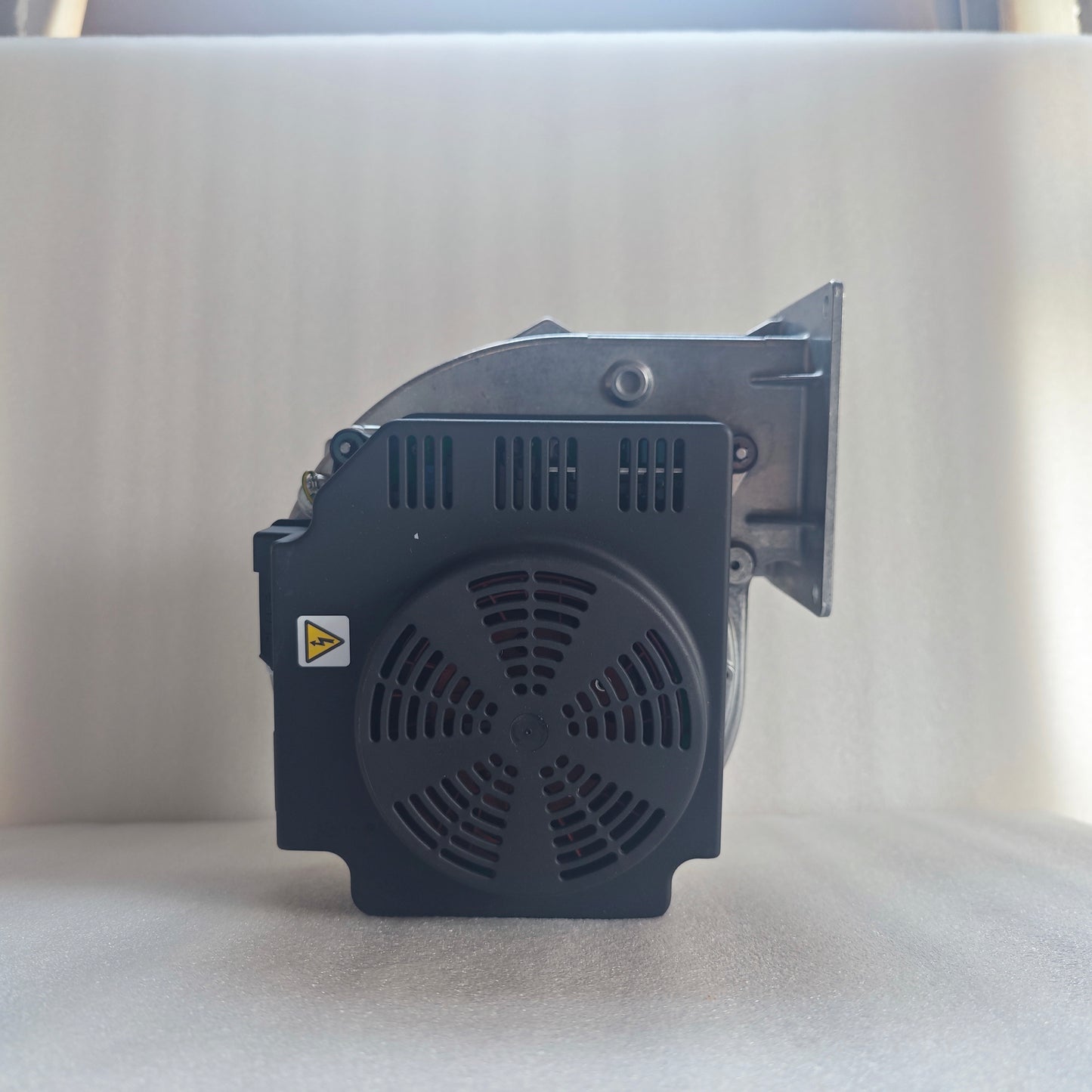 ebmpapst G1G170-AB31-51 230V 6530RPM 380m³/h Centrifugal Fan for Condensing Boilers